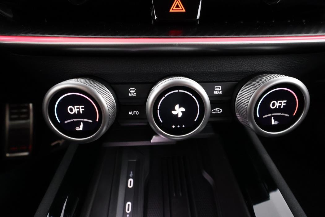 SKODA SUPERB 2026