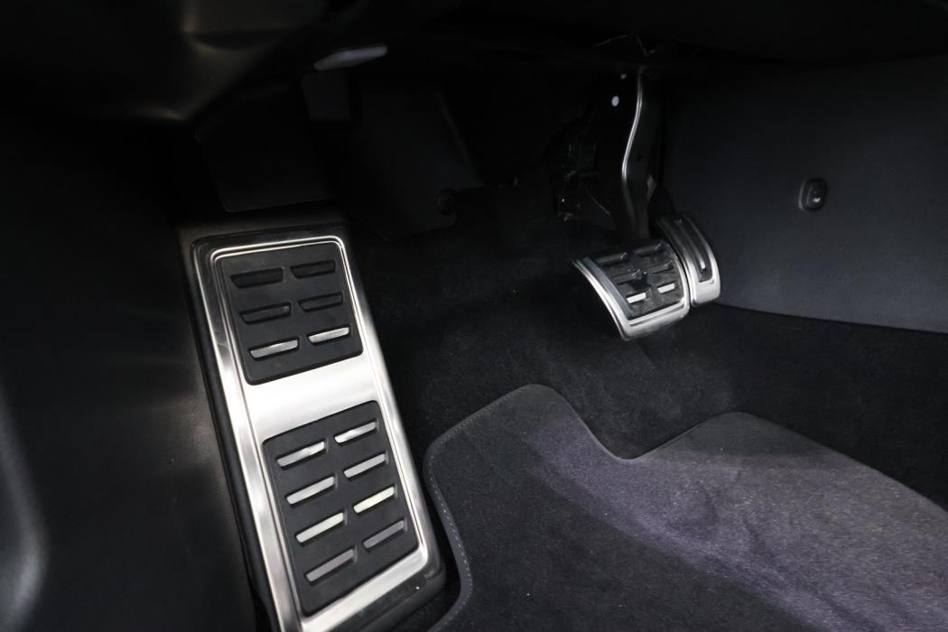 SKODA SUPERB 2026