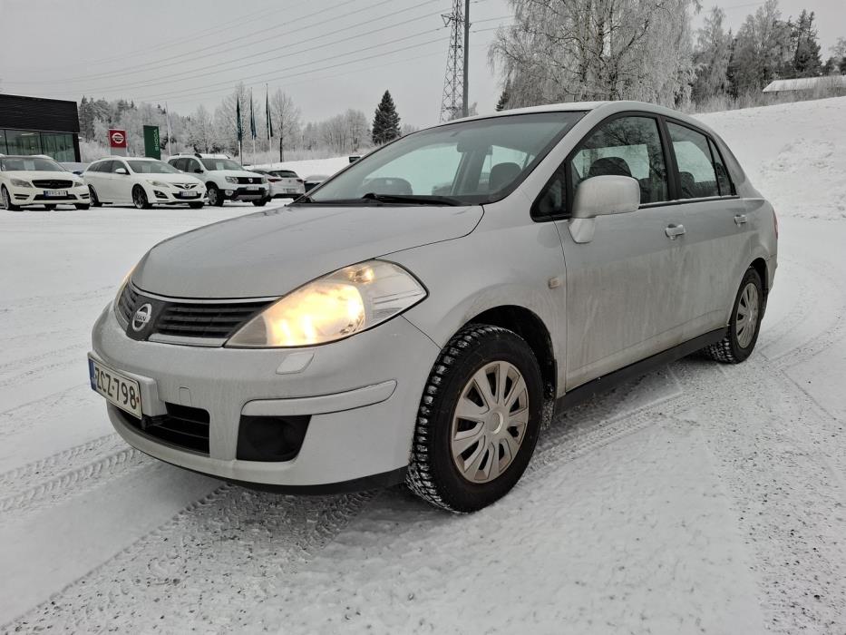 NISSAN Tiida 2008