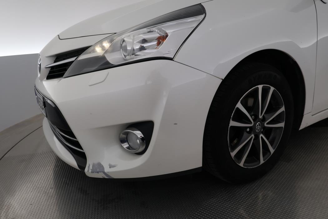 TOYOTA Verso 2015