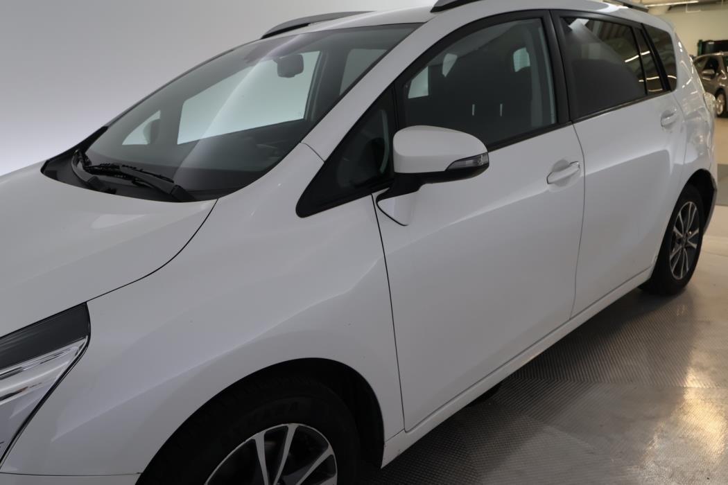 TOYOTA Verso 2015