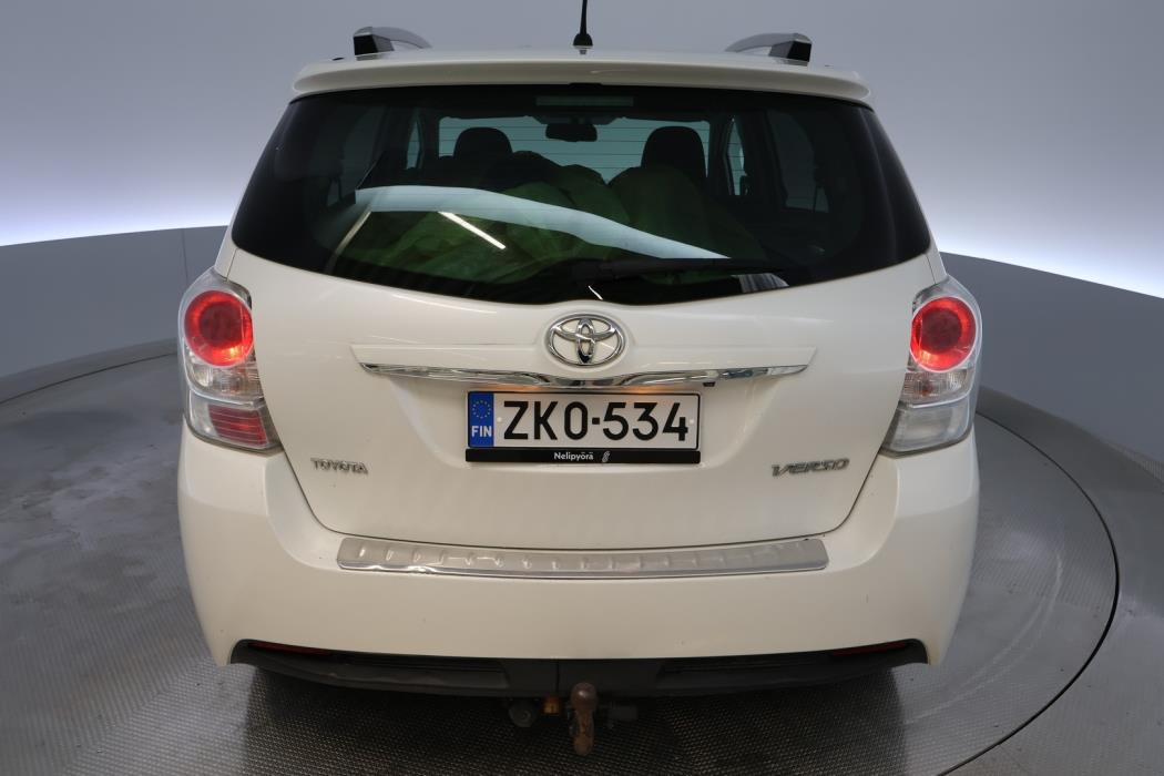 TOYOTA Verso 2015