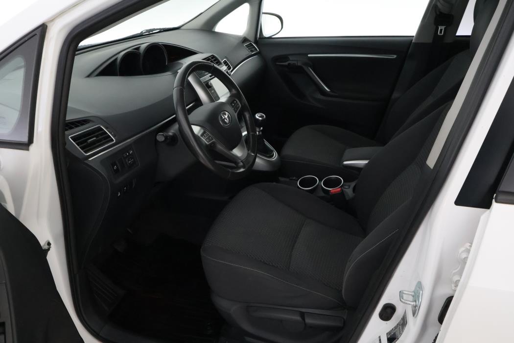 TOYOTA Verso 2015