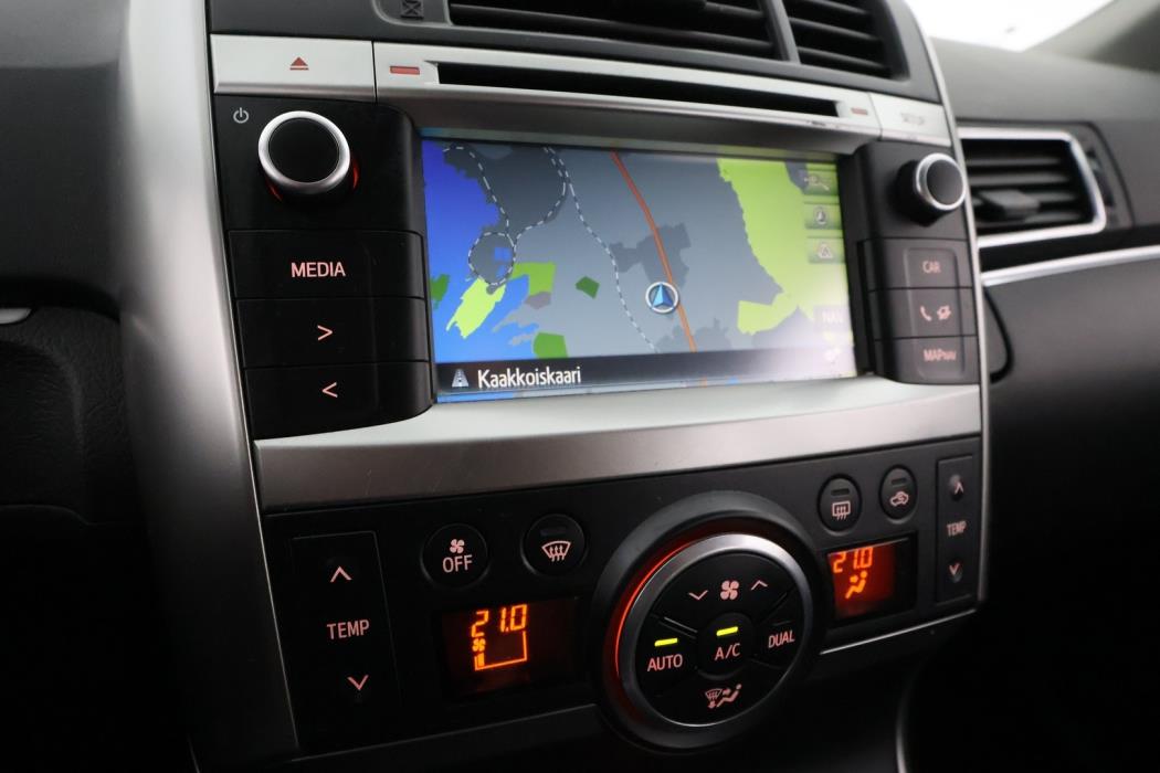 TOYOTA Verso 2015