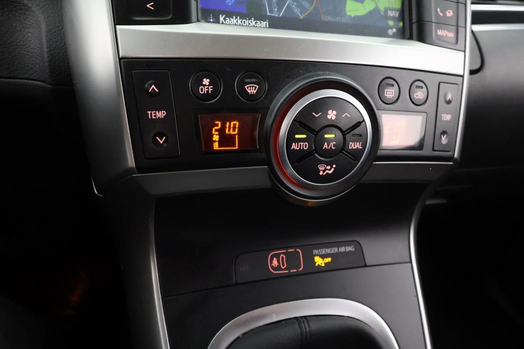 TOYOTA Verso 2015