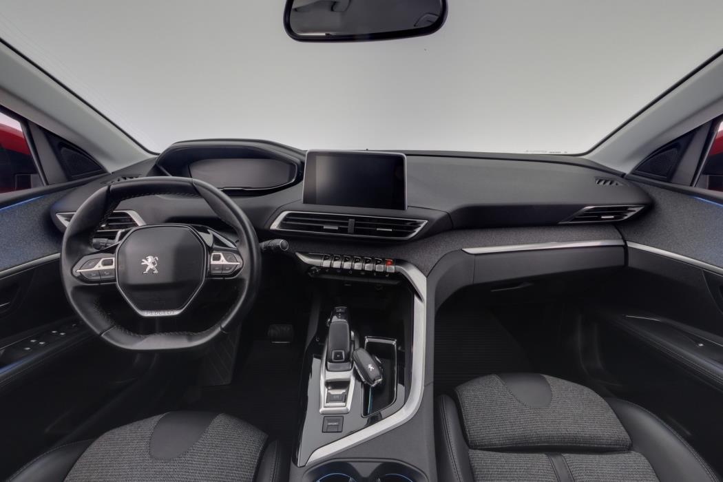 PEUGEOT 3008 2019