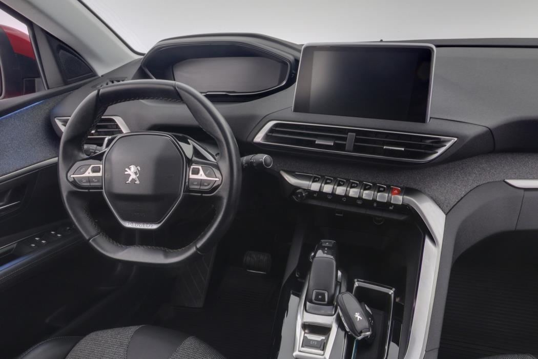PEUGEOT 3008 2019
