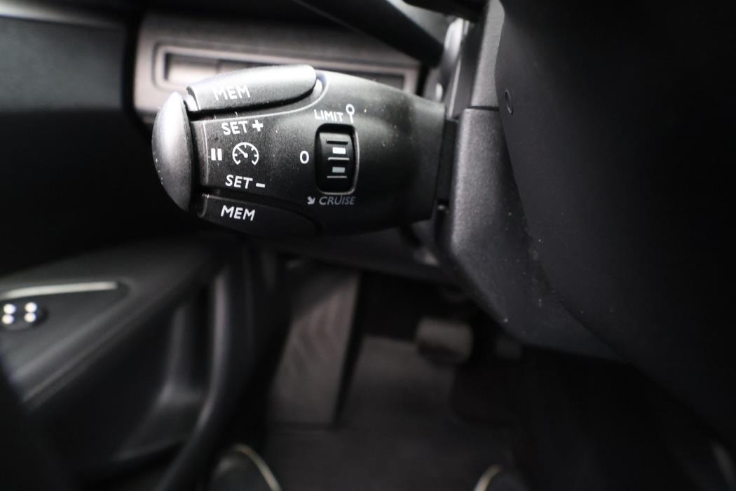 PEUGEOT 3008 2019