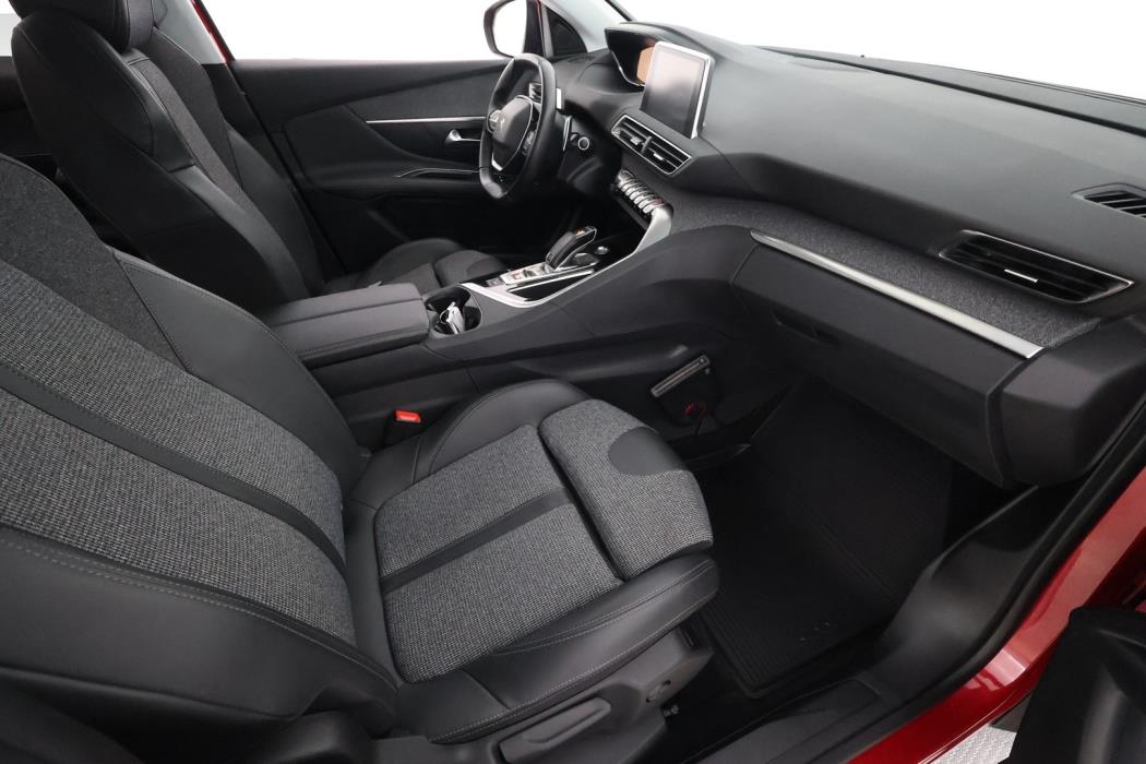 PEUGEOT 3008 2019