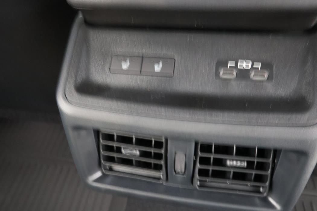 SUBARU Solterra 2026