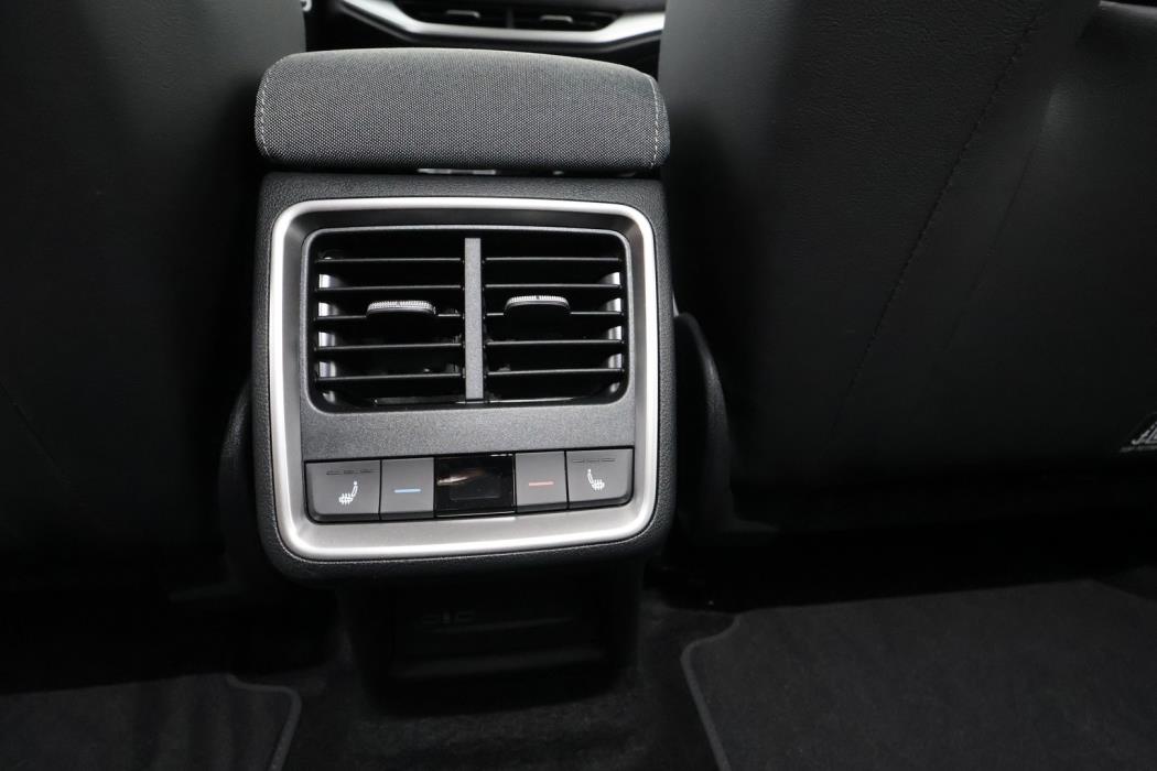 SKODA Enyaq 2026