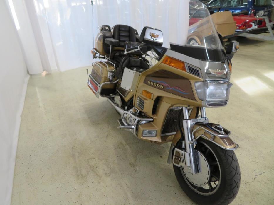 HONDA GL 1200 GOLDWING 1985