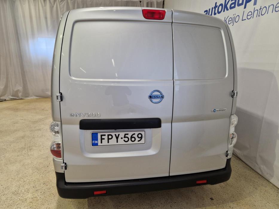 NISSAN e-NV200 2017
