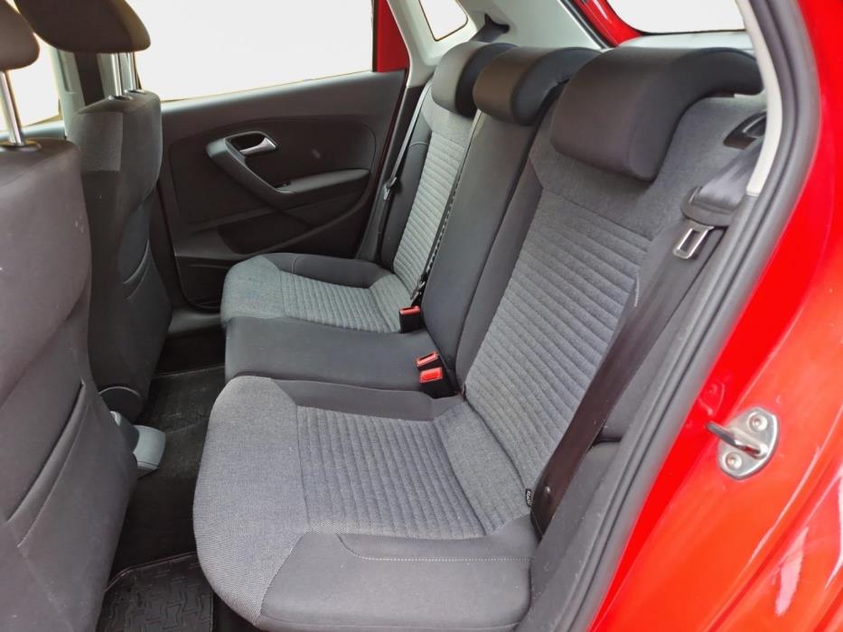 VOLKSWAGEN Polo 2010