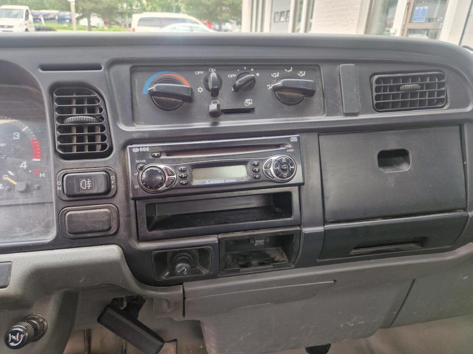 MITSUBISHI Canter 2005