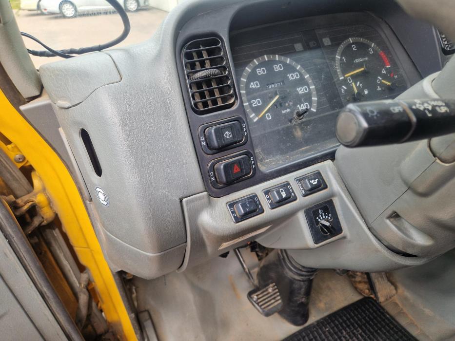 MITSUBISHI Canter 2005