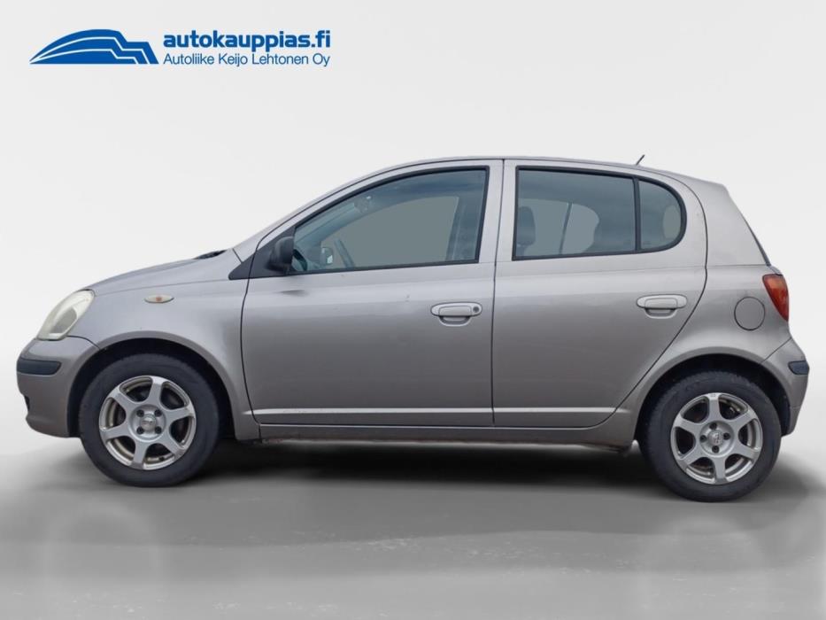 TOYOTA Yaris 2004