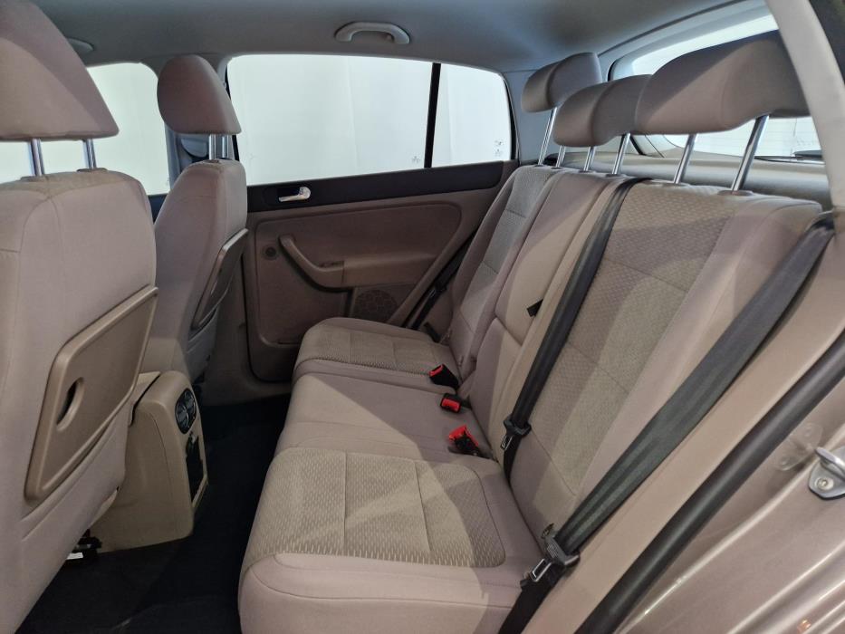 VOLKSWAGEN Golf Plus 2013