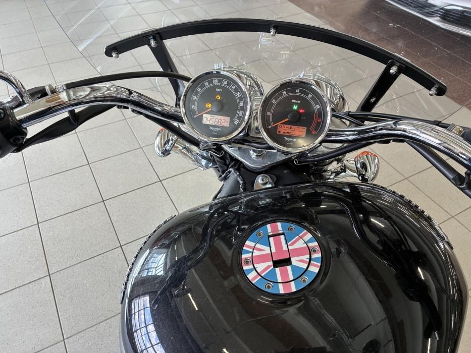 TRIUMPH ROCKET III 2013