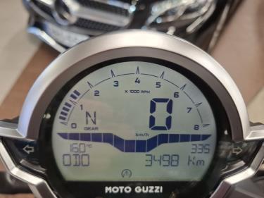 MOTO GUZZI V7 2024