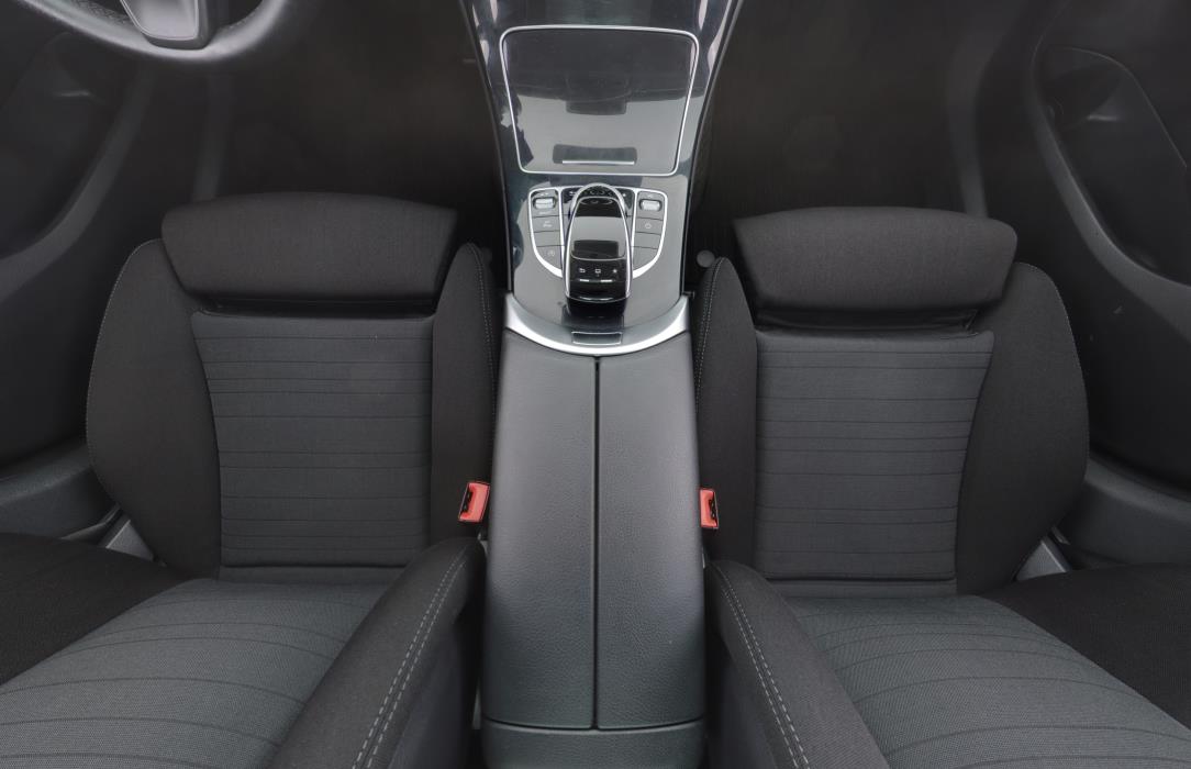 MERCEDES-BENZ C 2015