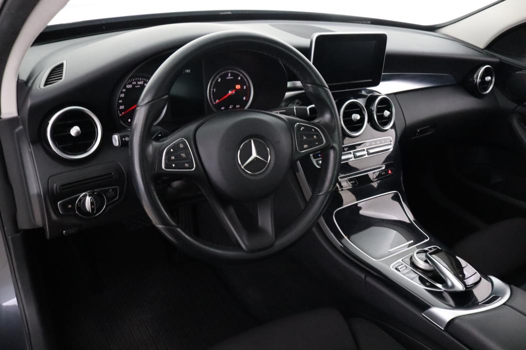 MERCEDES-BENZ C 2015