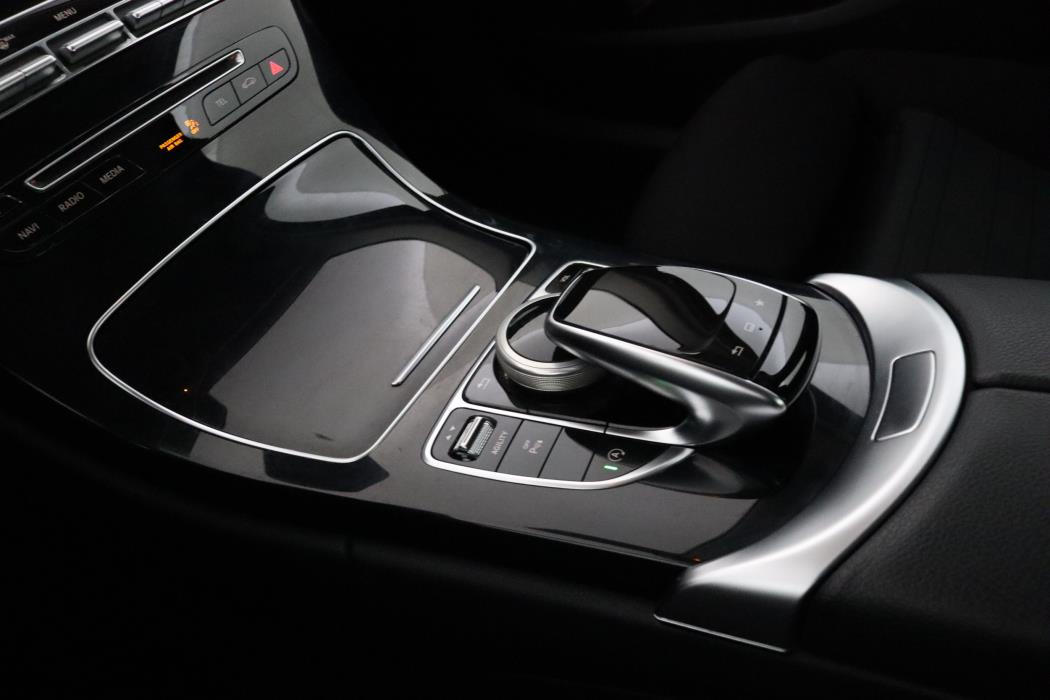 MERCEDES-BENZ C 2015