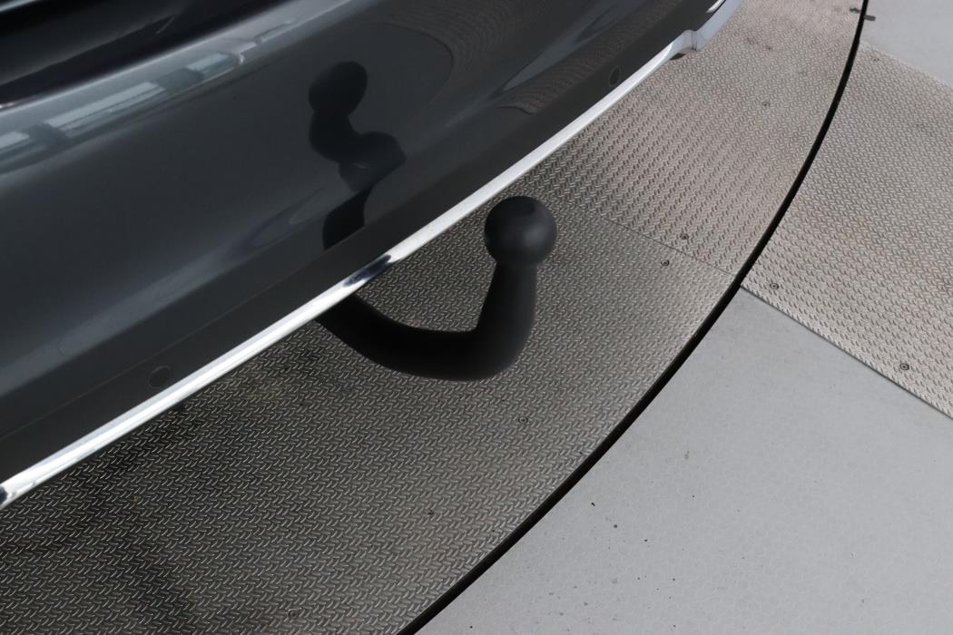 MERCEDES-BENZ C 2015