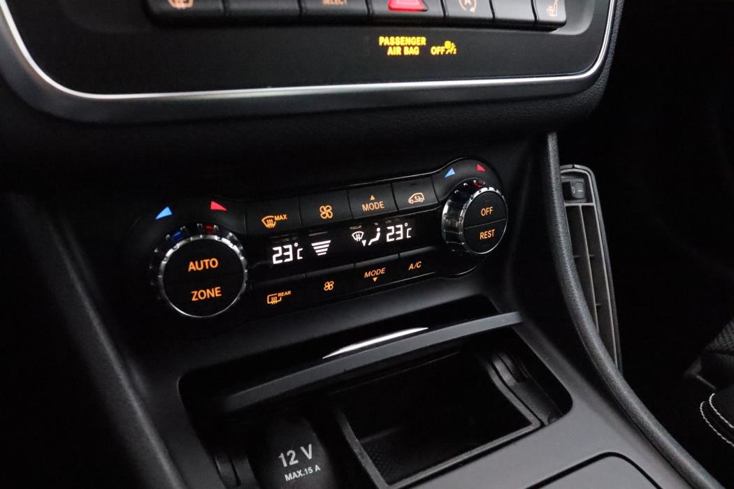 MERCEDES-BENZ CLA 2016