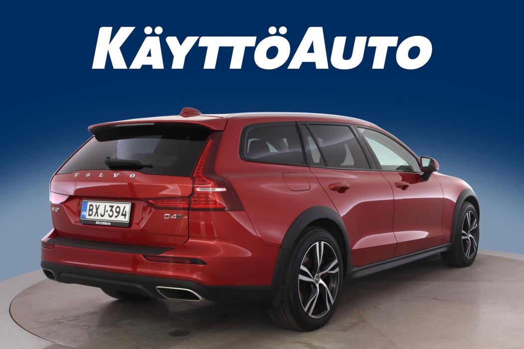VOLVO V60 Cross Country 2019