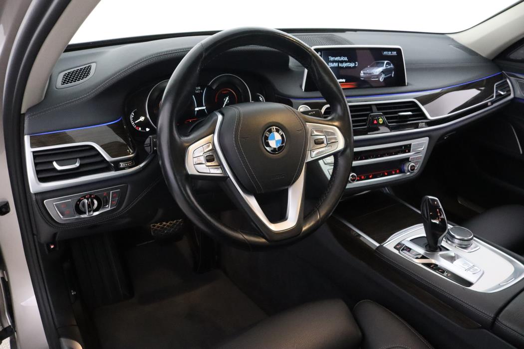 BMW 740 2016