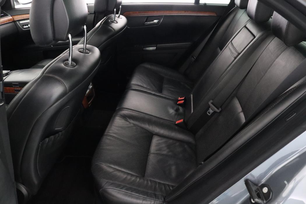 MERCEDES-BENZ S 2006