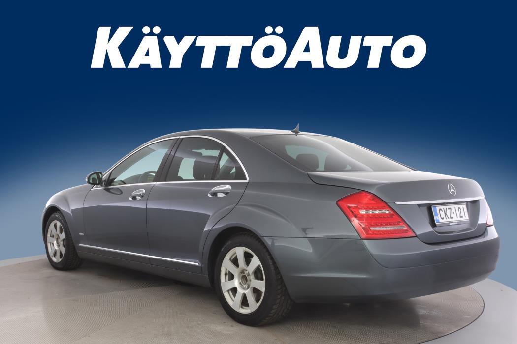 MERCEDES-BENZ S 2006