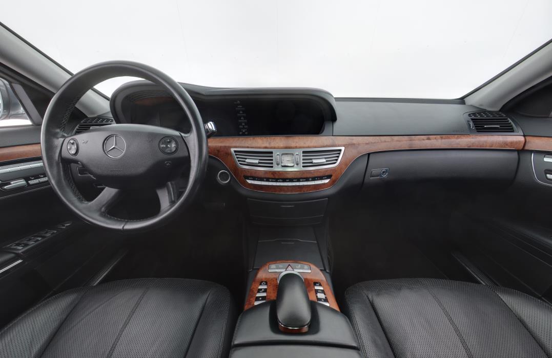 MERCEDES-BENZ S 2006