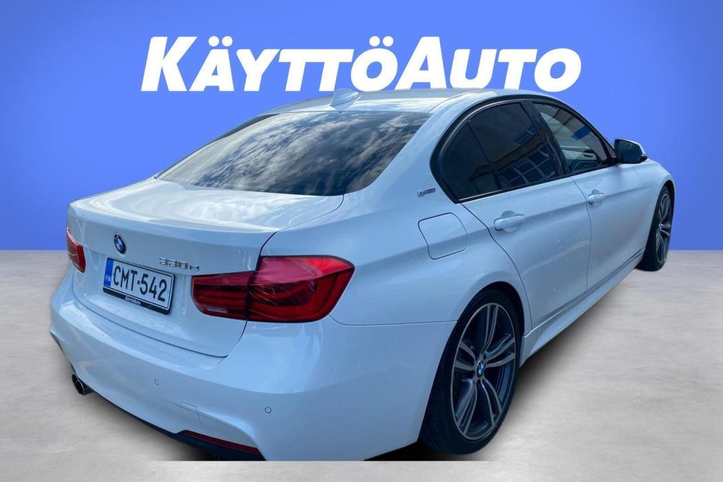 BMW 330 2016