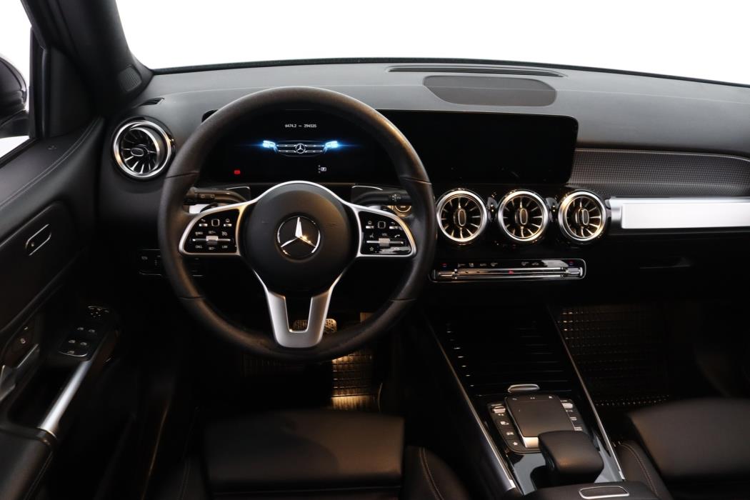 MERCEDES-BENZ GLB 2021