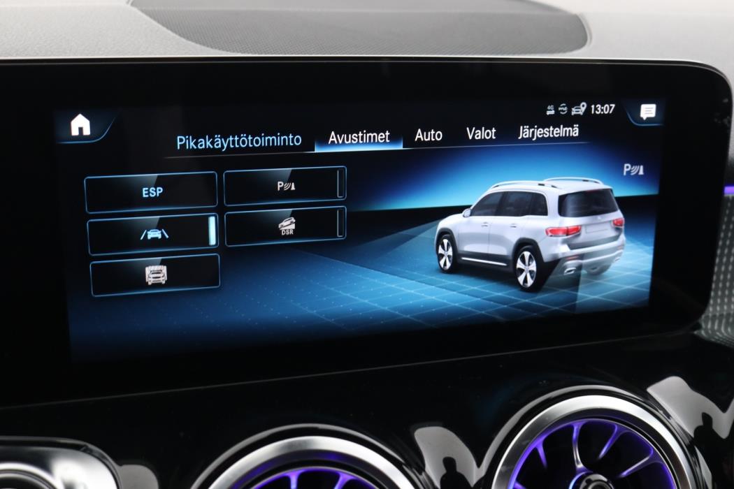 MERCEDES-BENZ GLB 2021