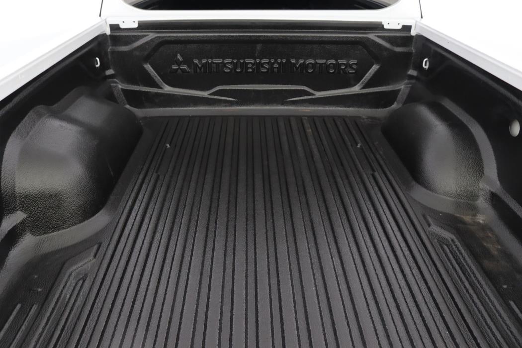 MITSUBISHI L200 2022