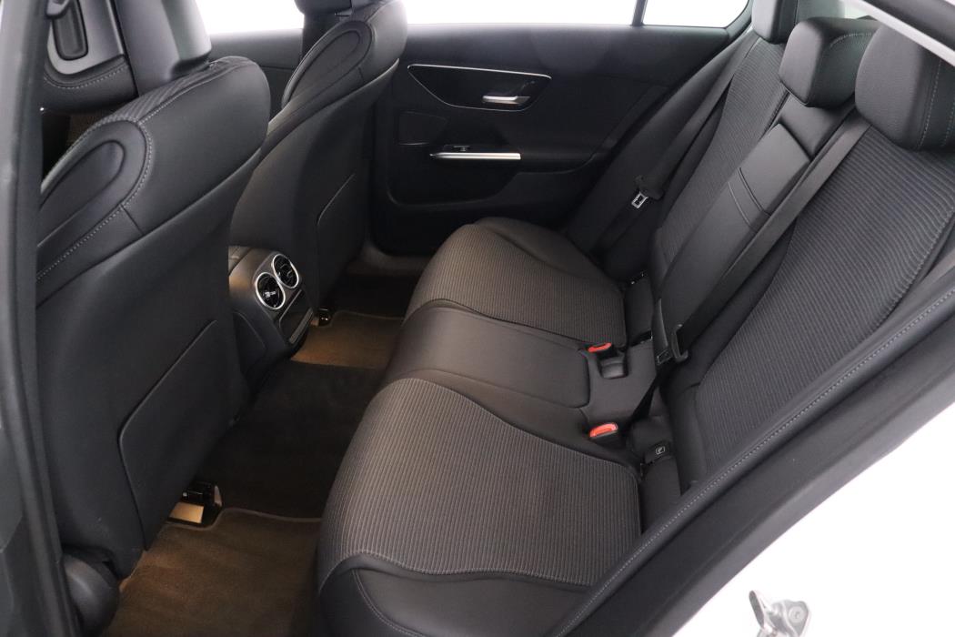 MERCEDES-BENZ C 2022