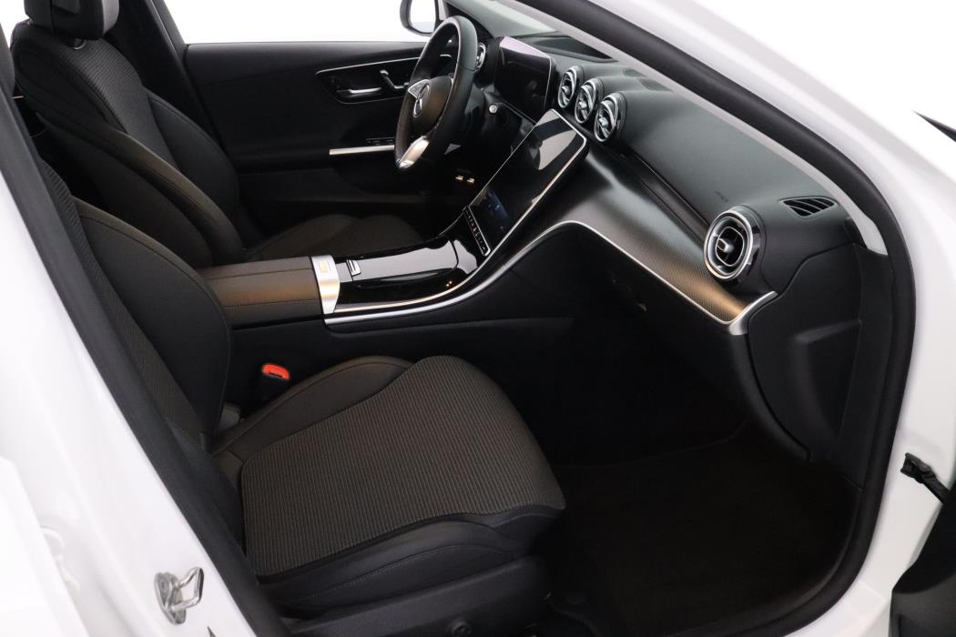 MERCEDES-BENZ C 2022