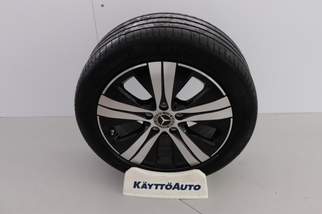 MERCEDES-BENZ C 2022