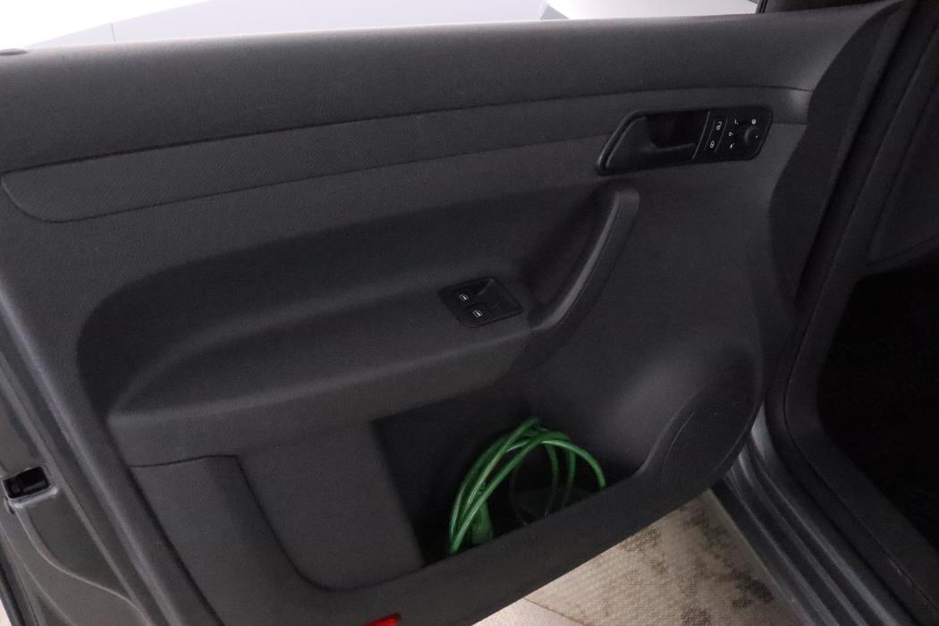 VOLKSWAGEN Caddy Maxi 2013