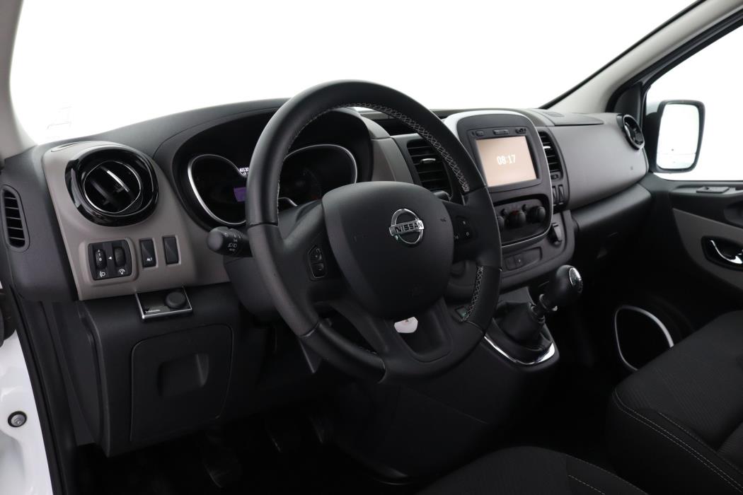 NISSAN NV300 2019