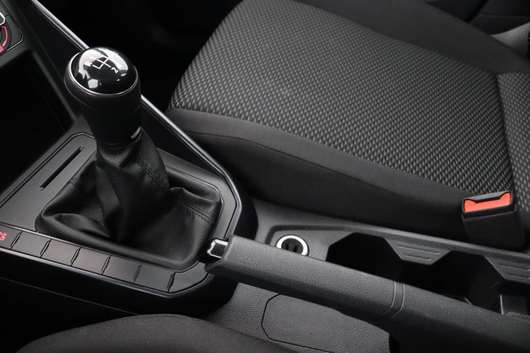 VOLKSWAGEN Polo 2019