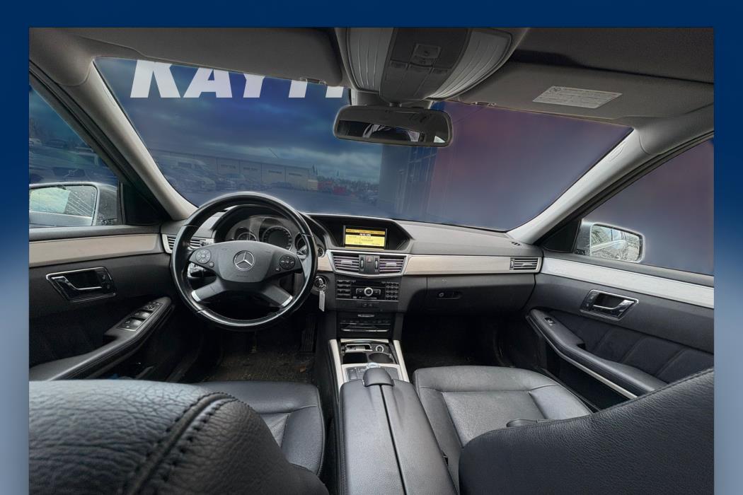 MERCEDES-BENZ E 2011