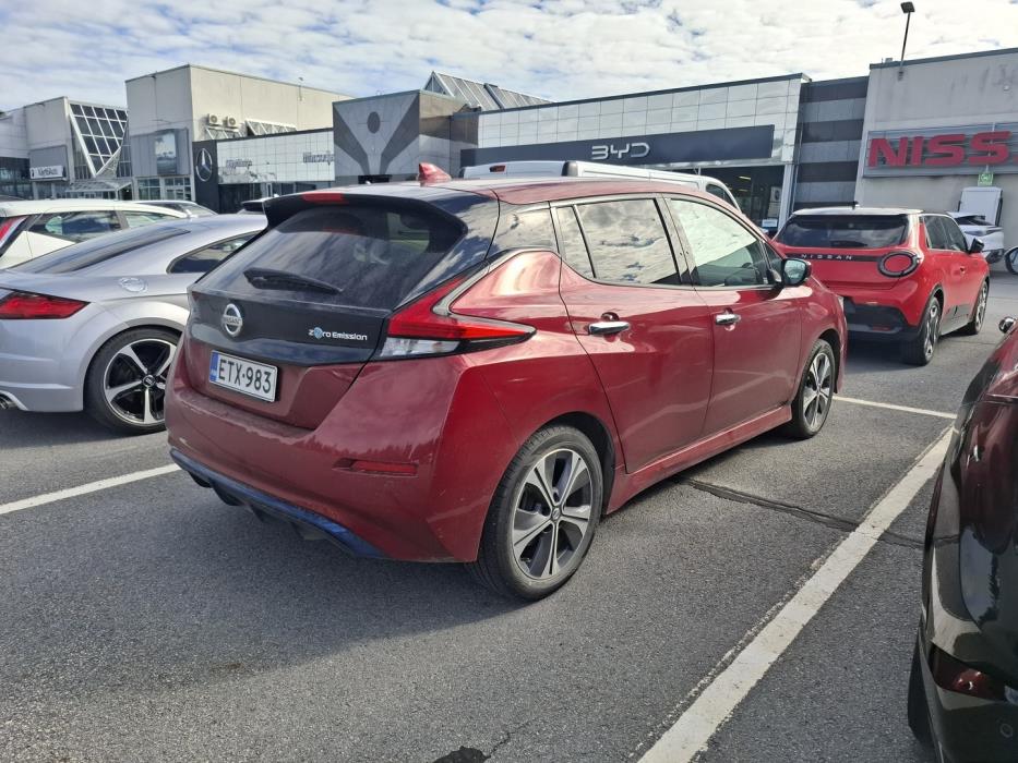 NISSAN Leaf 2021