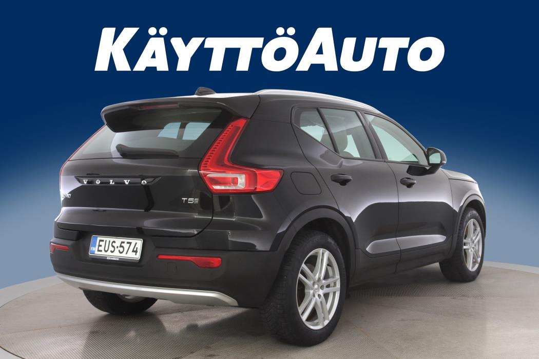 VOLVO XC40 2020