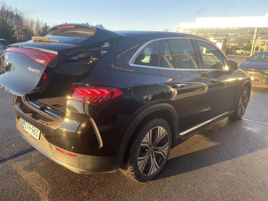 MERCEDES-BENZ EQE 2024