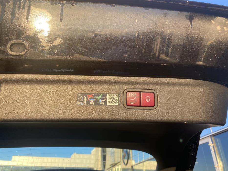 MERCEDES-BENZ EQE 2024