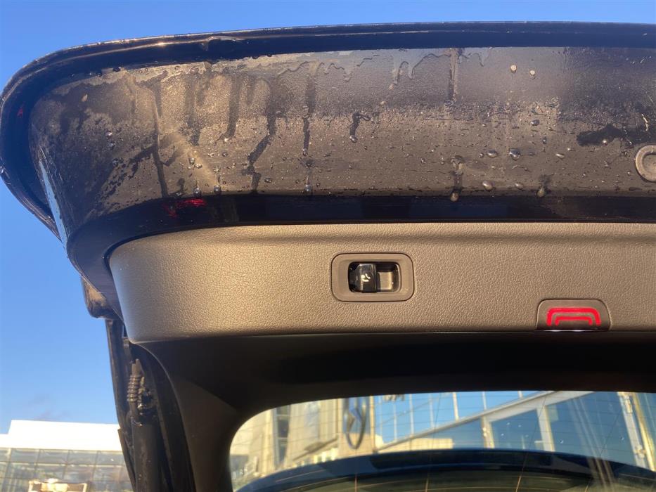 MERCEDES-BENZ EQE 2024